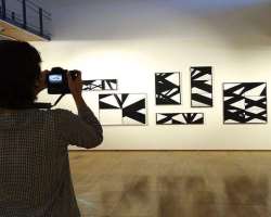 Aside from acting, she is a fine art photographer and also a director.